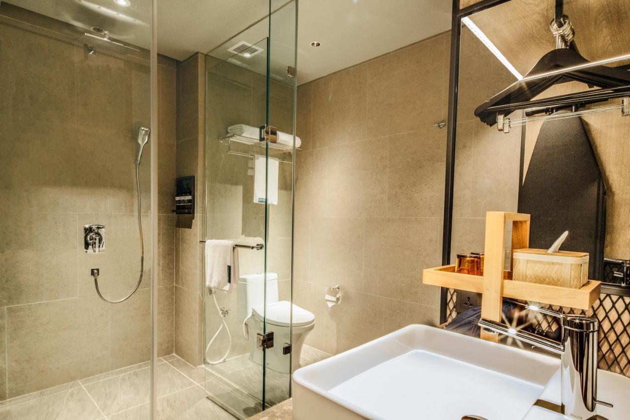 植物保护区酒店 普卡 外观 照片 A bathroom in a hotel