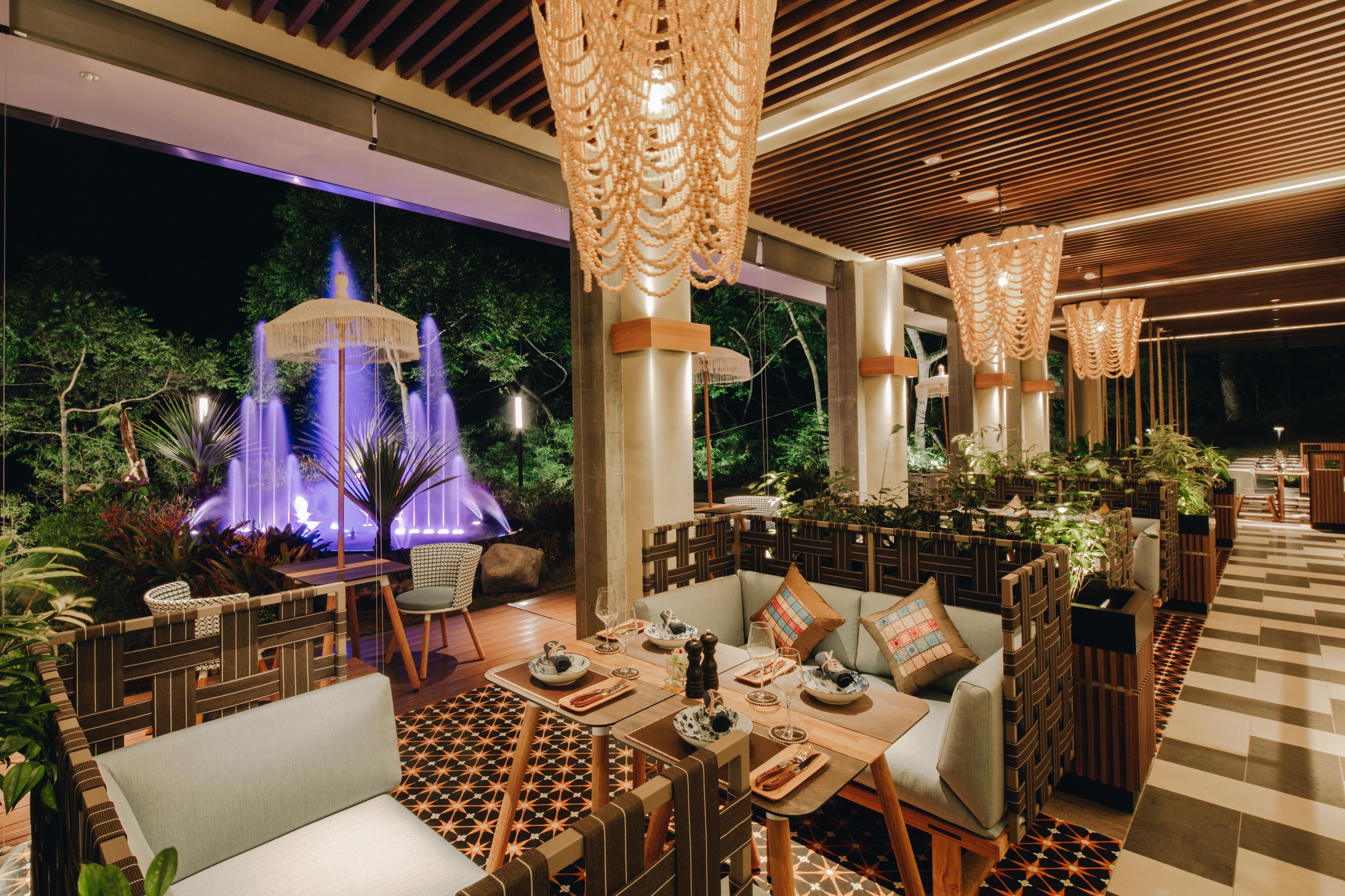 植物保护区酒店 普卡 外观 照片 The restaurant at the hotel