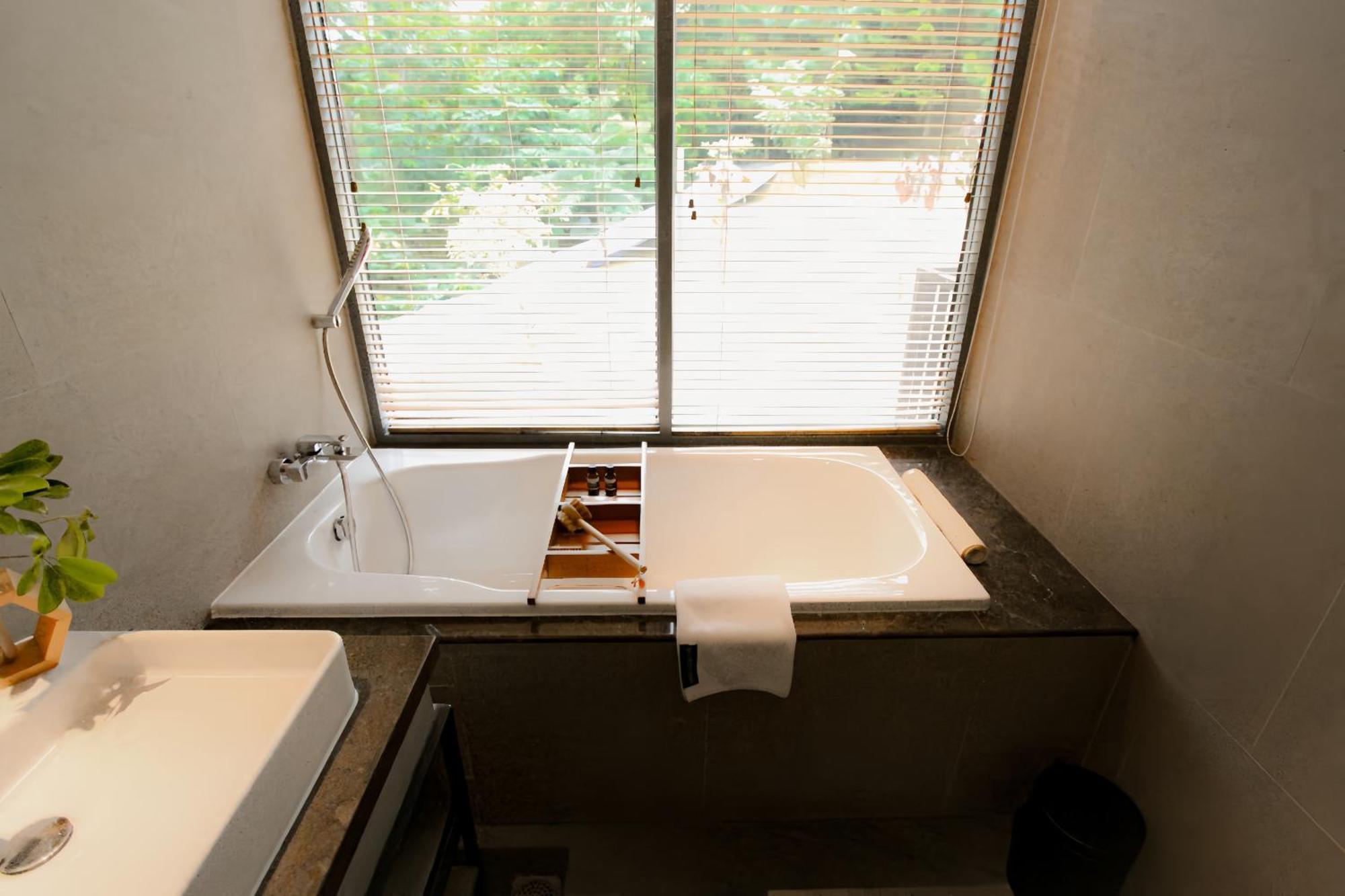 植物保护区酒店 普卡 客房 照片 A bathtub